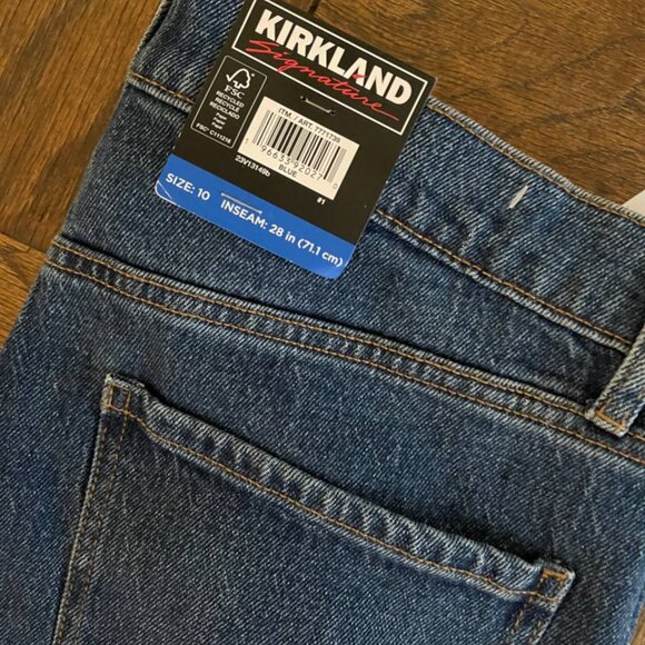 NWT Kirkland Signature Ladies' Straight Leg Jean, Size 10 - Picture 5 of 6